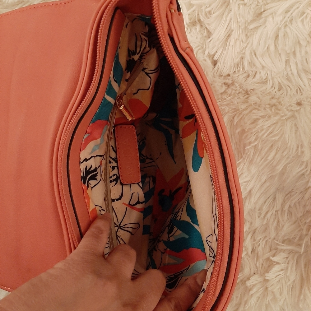 Strawberry Pink Crossbody - Picture 4 of 6